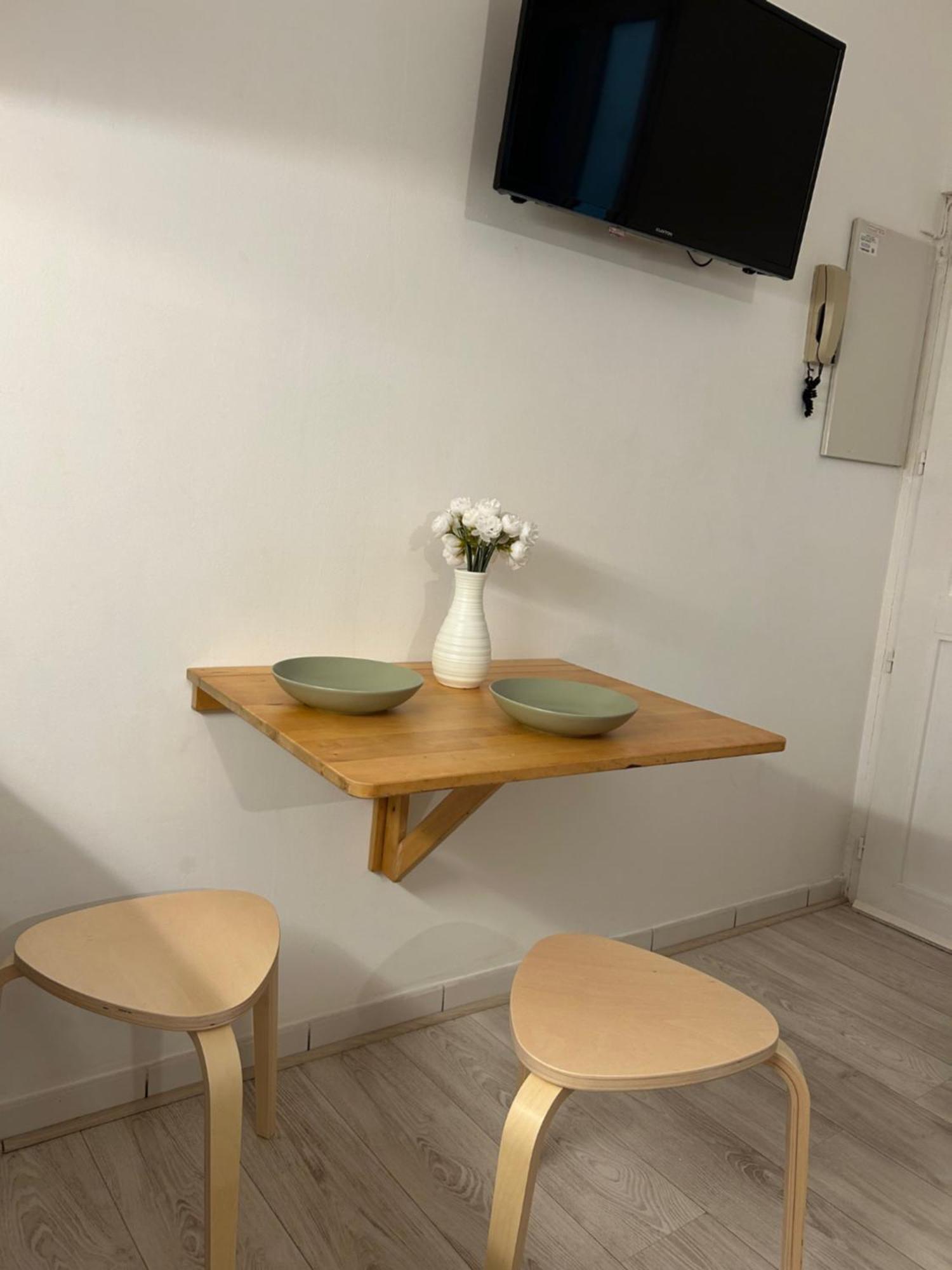Au Charme Des Carmes - T1 Sur Cour - Metro A & B Apartment Toulouse Ngoại thất bức ảnh