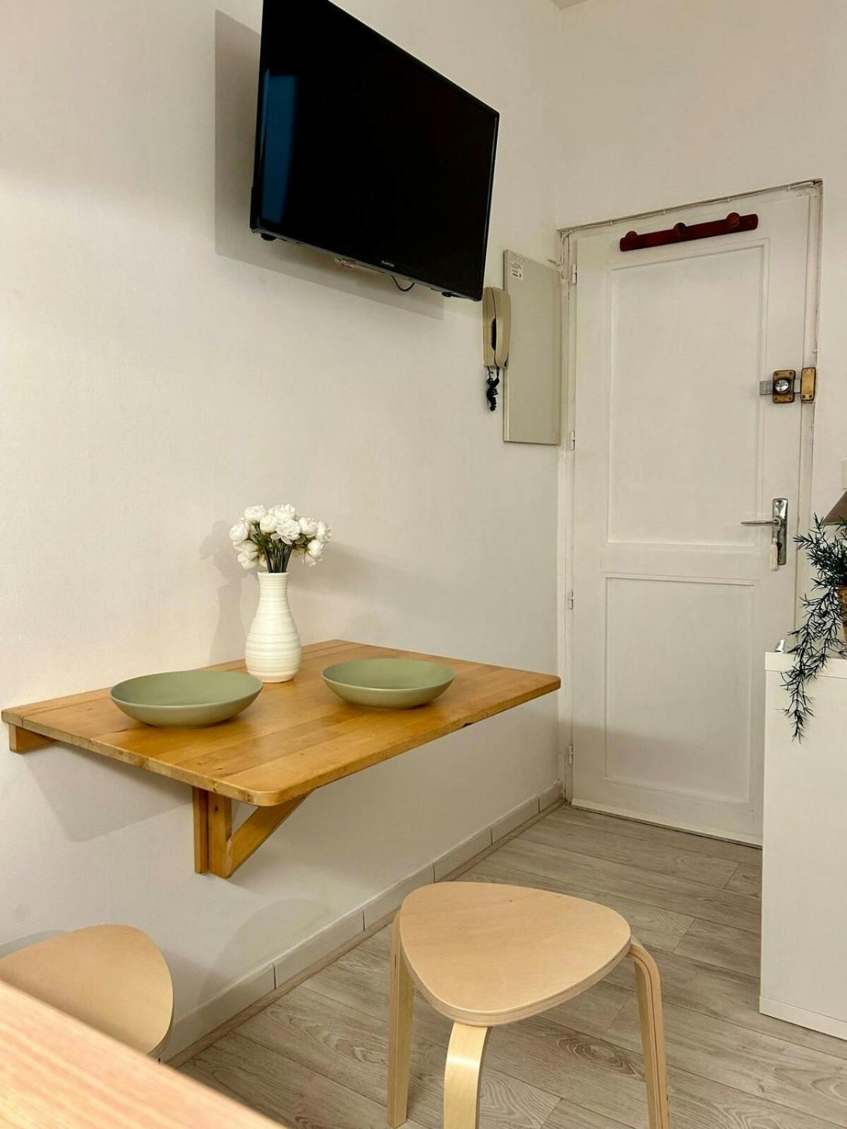 Au Charme Des Carmes - T1 Sur Cour - Metro A & B Apartment Toulouse Ngoại thất bức ảnh